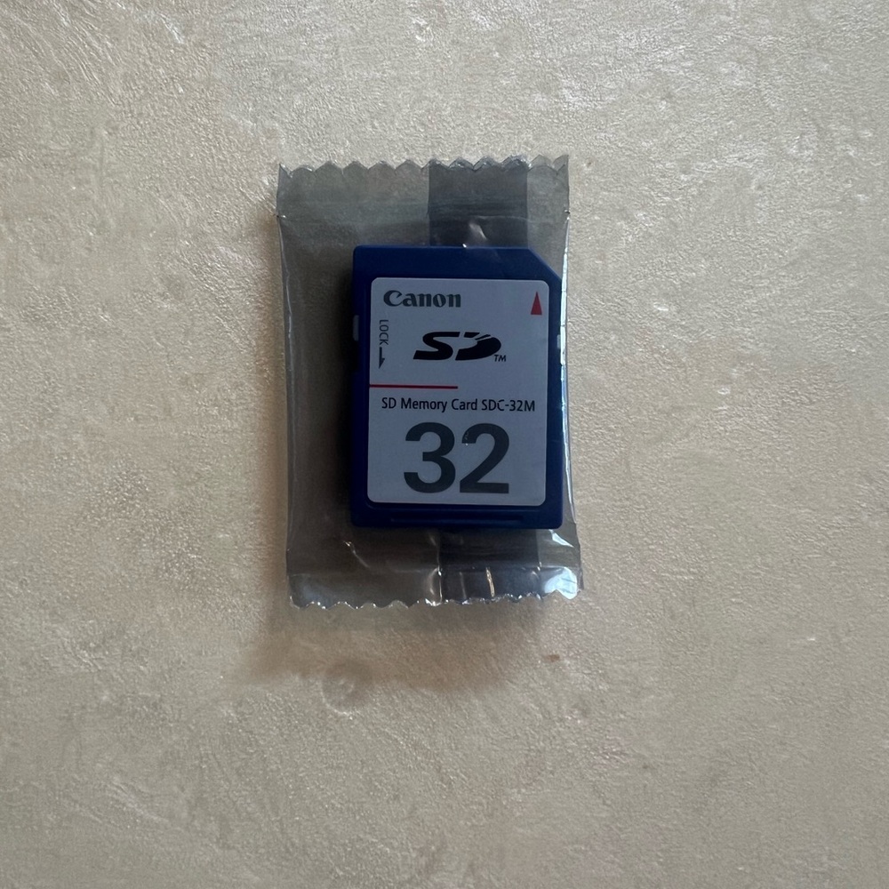 NEW Canon 32MB MEGABYTE SDC-32M SD Camera Memory Card